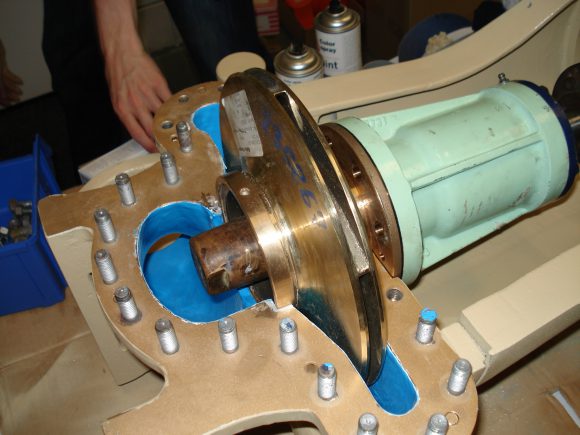 Splitcase pump repair