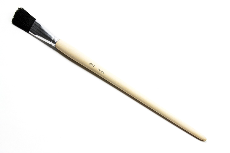 Brooms, Paint brushes and Floormatting Repair Management Nederland B.V.